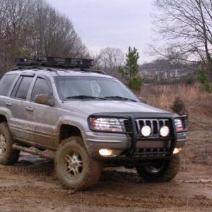 grand_cherokee_2_0