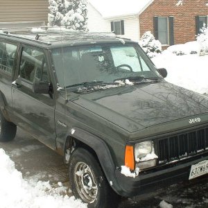 jakbob\'s xj in the snow