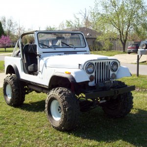 82 cj 7