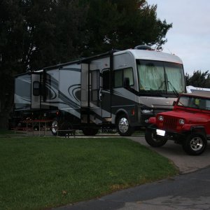 Flying_Flags_Rv_Park_013_jeep