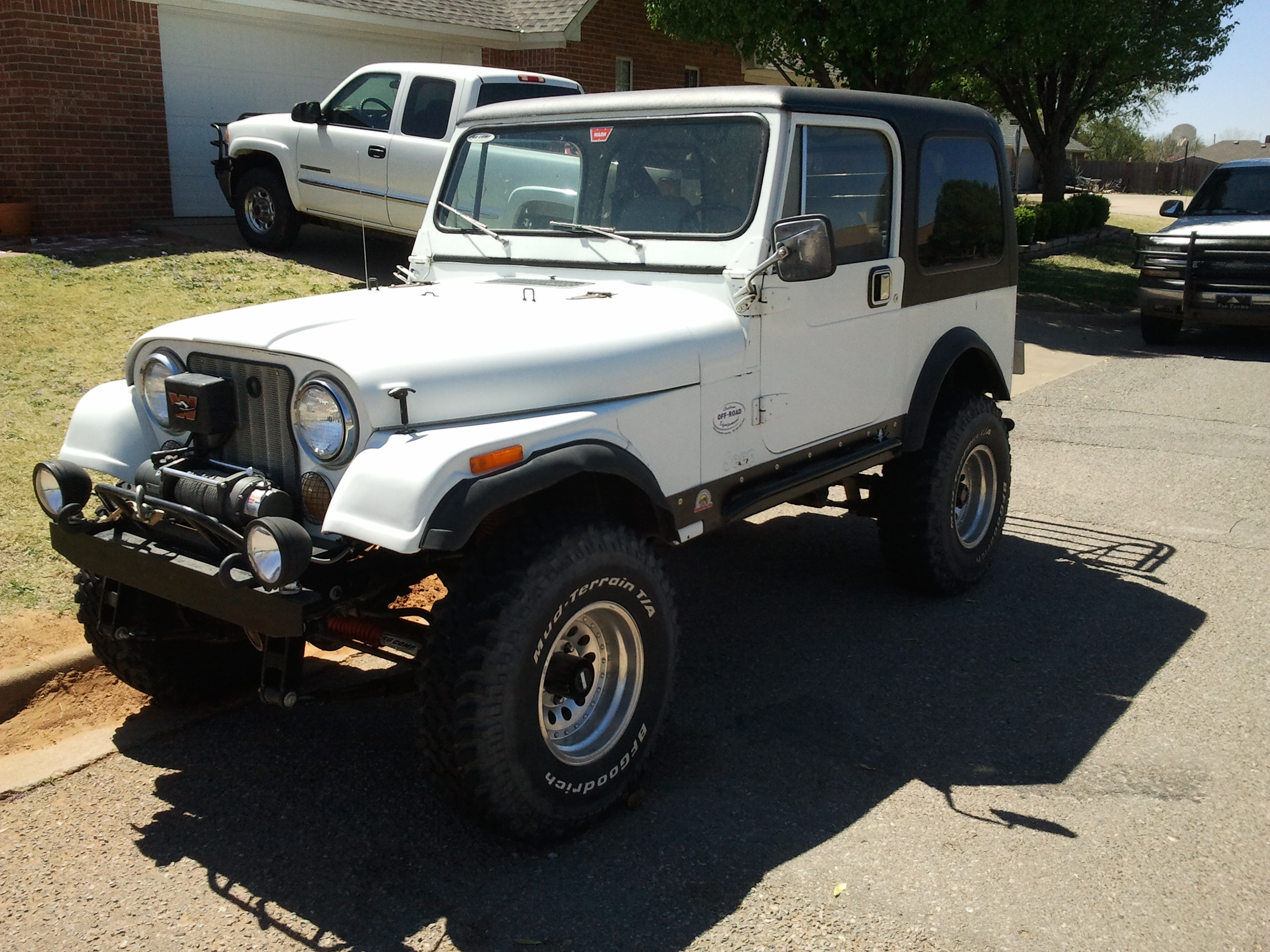 82 CJ7