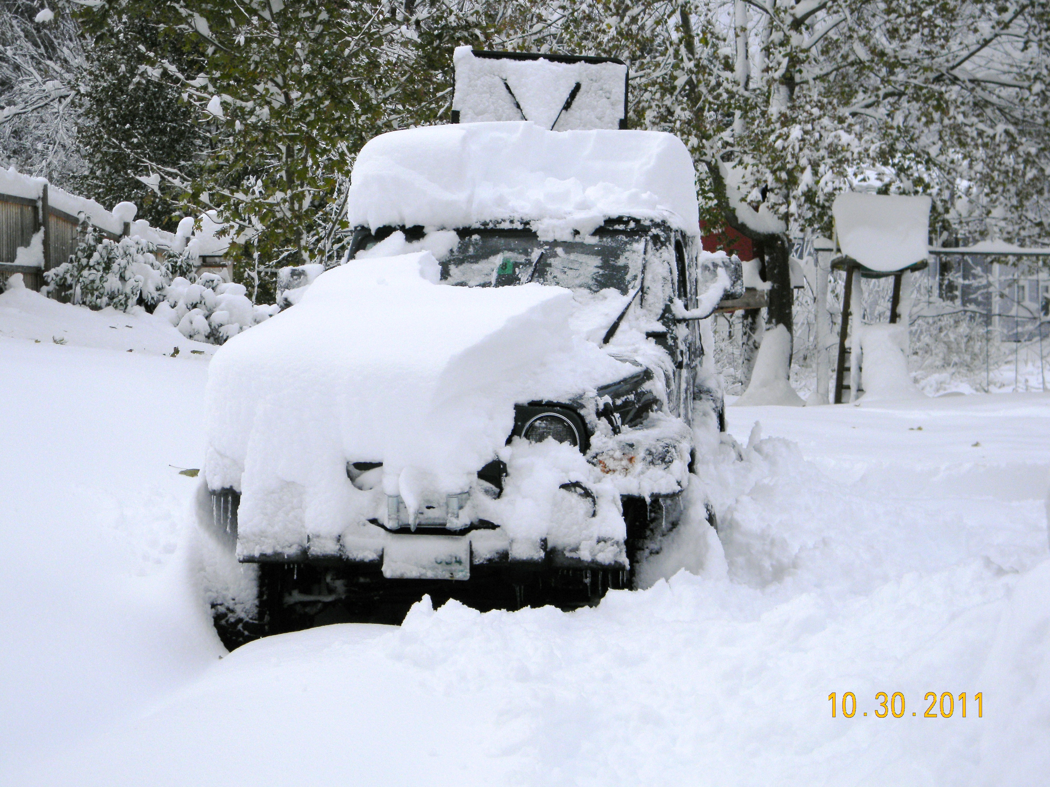 October SNOW? 2 FEET