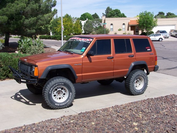 &quot;6 Pack&quot; the XJ!  (Posin' in the driveway)